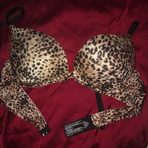Victoria’s Secret Bra 32 B